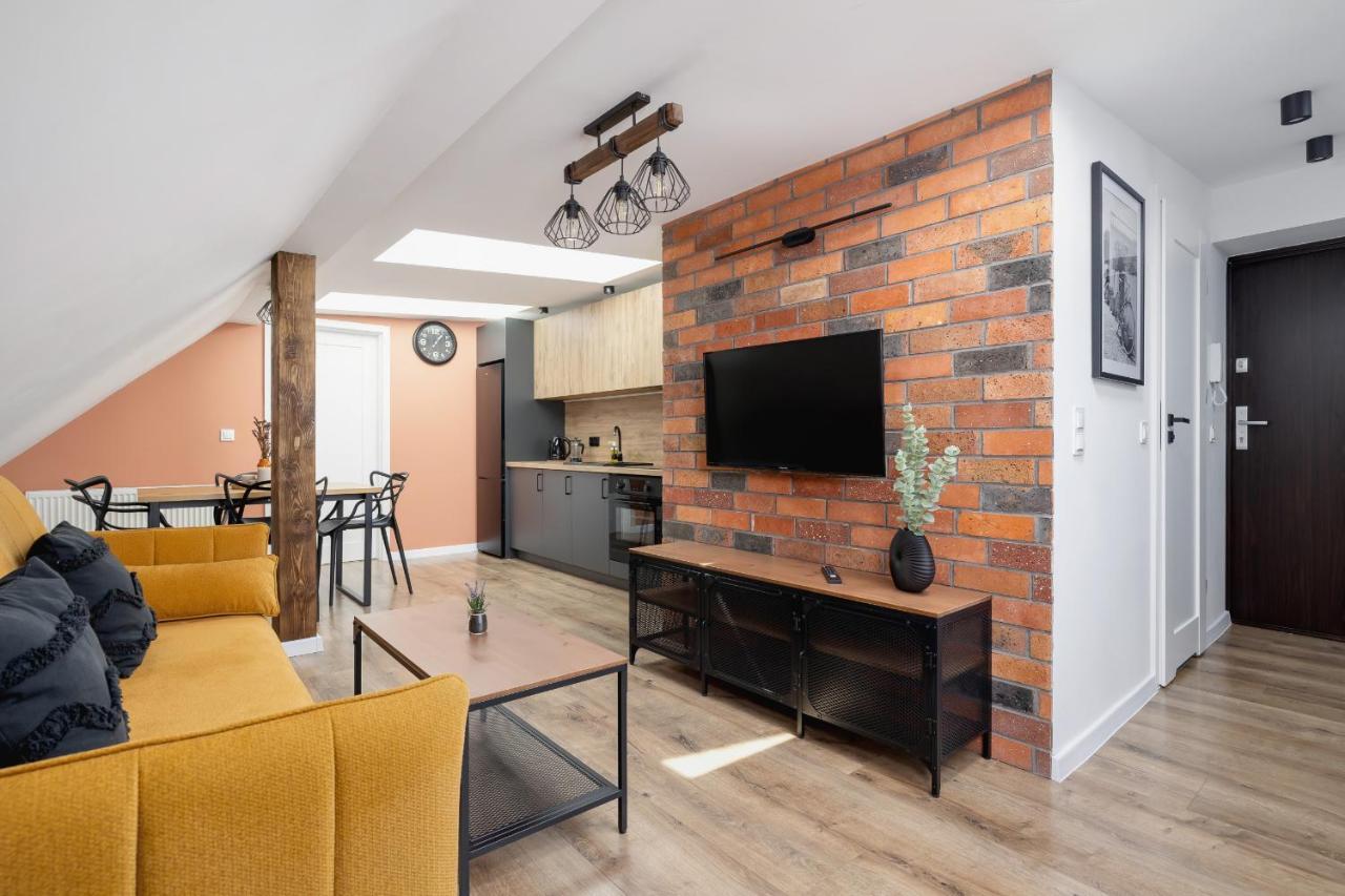 Cosy Apartments Kosciuszki Near The Main Train Station By Noclegi Renters 卡托维兹 外观 照片