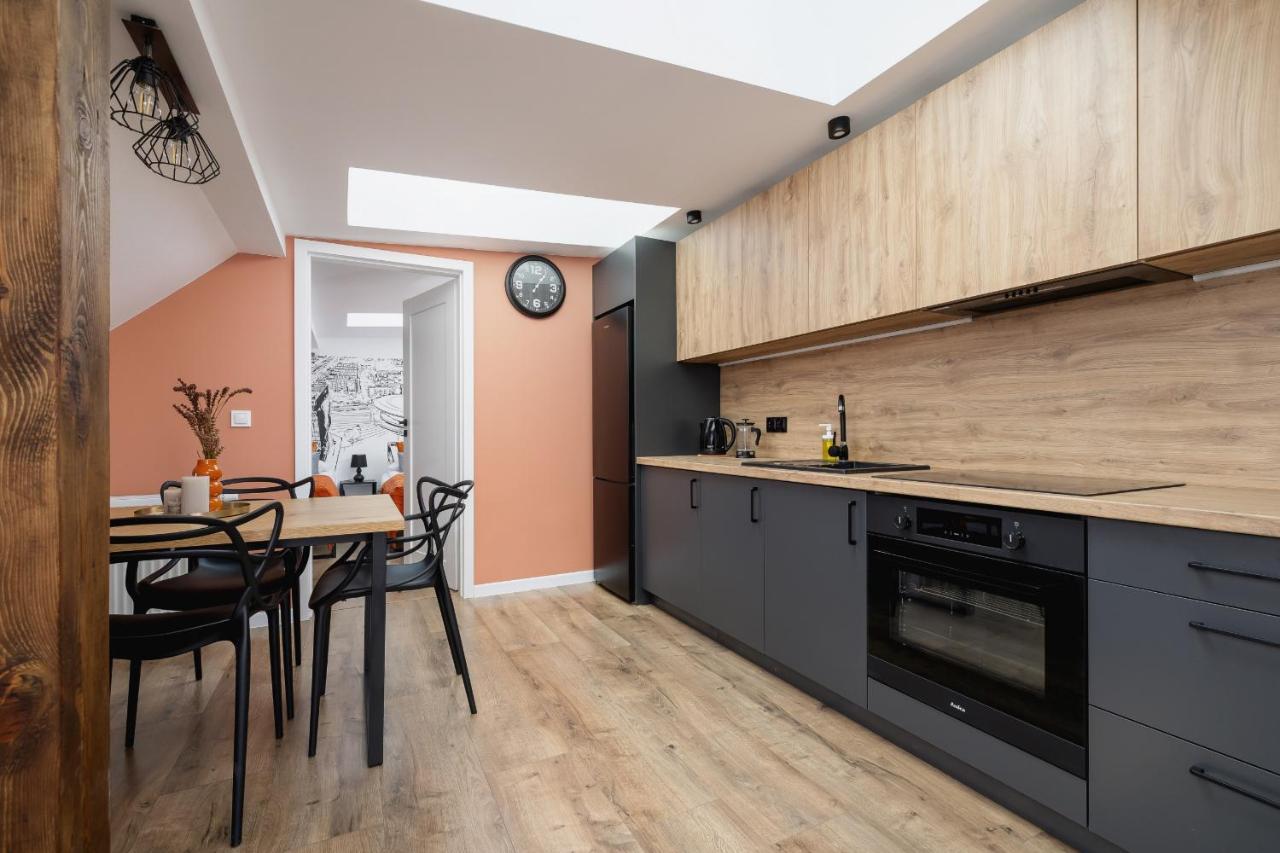 Cosy Apartments Kosciuszki Near The Main Train Station By Noclegi Renters 卡托维兹 外观 照片