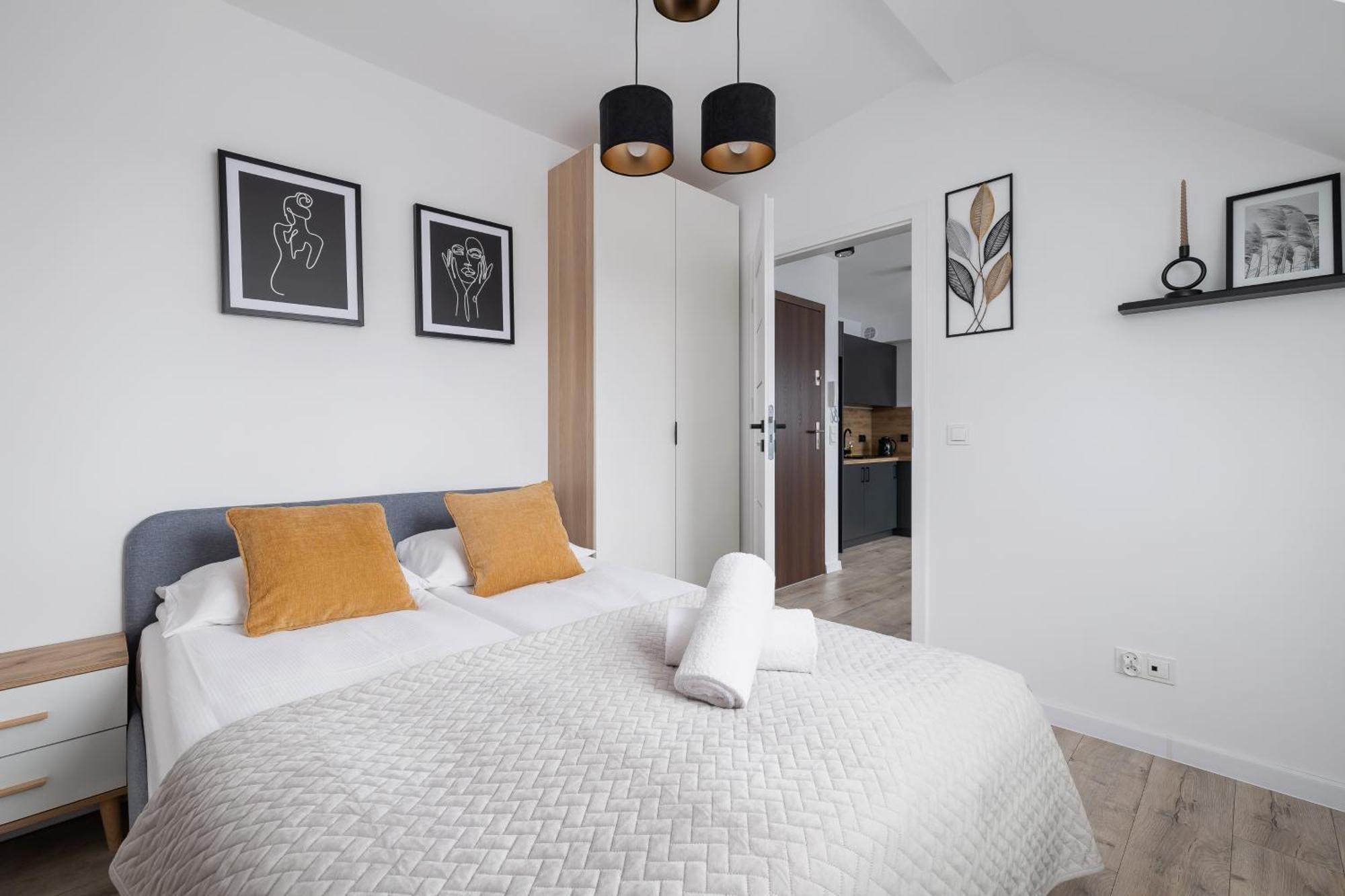 Cosy Apartments Kosciuszki Near The Main Train Station By Noclegi Renters 卡托维兹 外观 照片