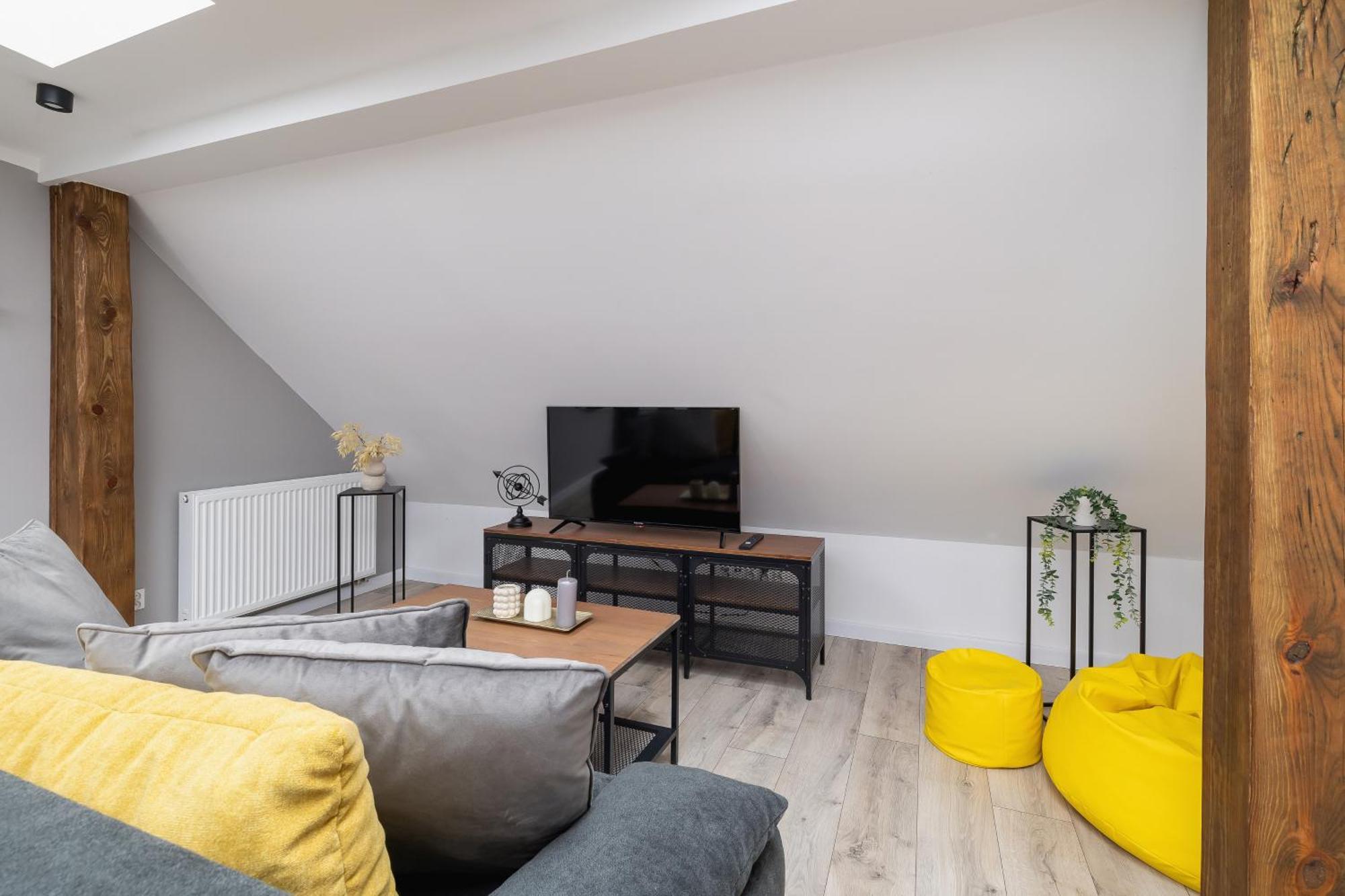 Cosy Apartments Kosciuszki Near The Main Train Station By Noclegi Renters 卡托维兹 外观 照片