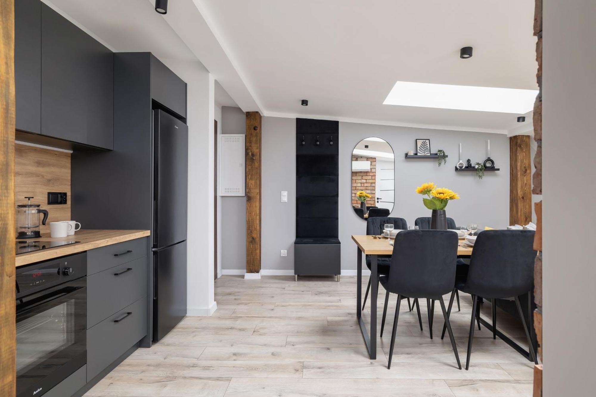 Cosy Apartments Kosciuszki Near The Main Train Station By Noclegi Renters 卡托维兹 外观 照片