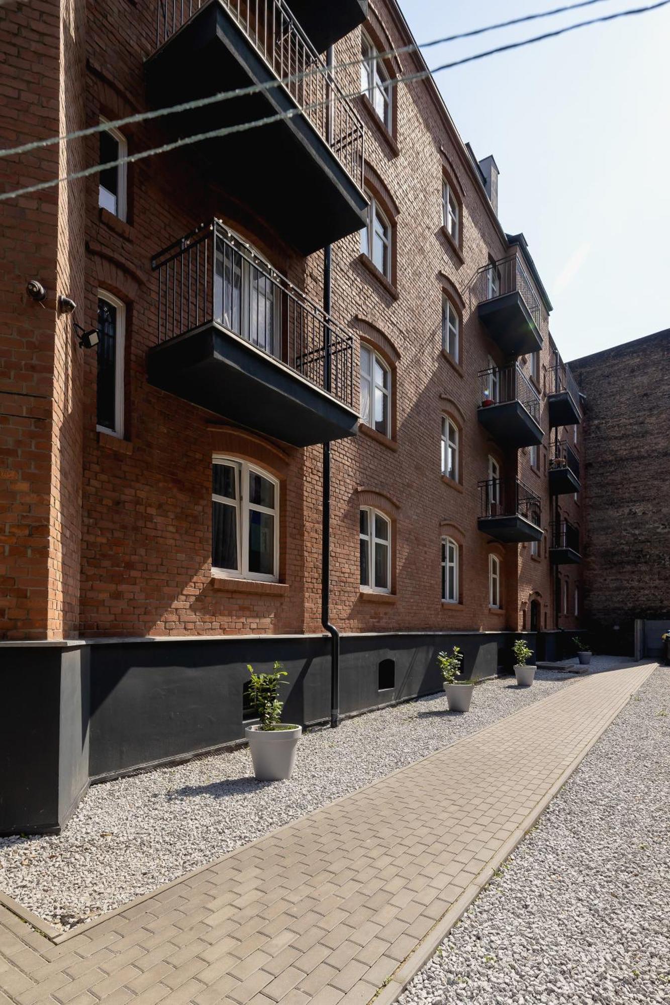 Cosy Apartments Kosciuszki Near The Main Train Station By Noclegi Renters 卡托维兹 外观 照片