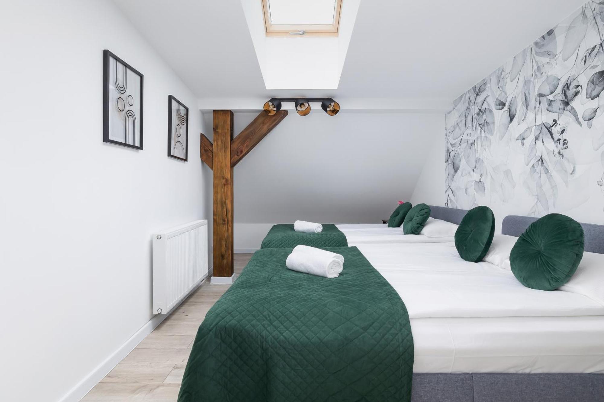 Cosy Apartments Kosciuszki Near The Main Train Station By Noclegi Renters 卡托维兹 外观 照片